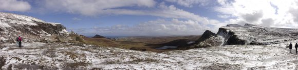 Quiraing-im-Schnee: Im Tal liegt Staffin
