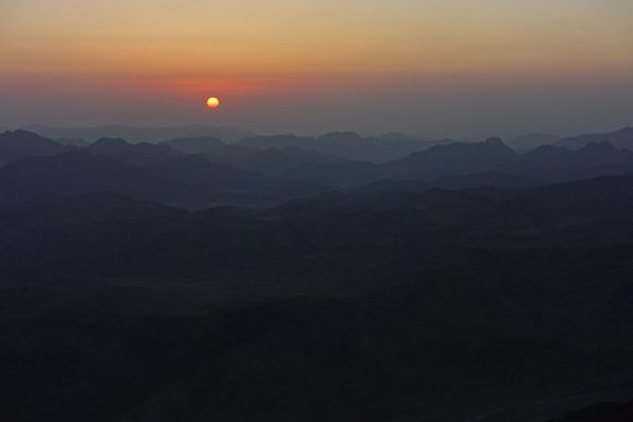 Sonnenaufgang vom Mosesberg aus gesehen