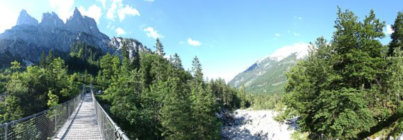 Hängebrücke im Klausbachtal